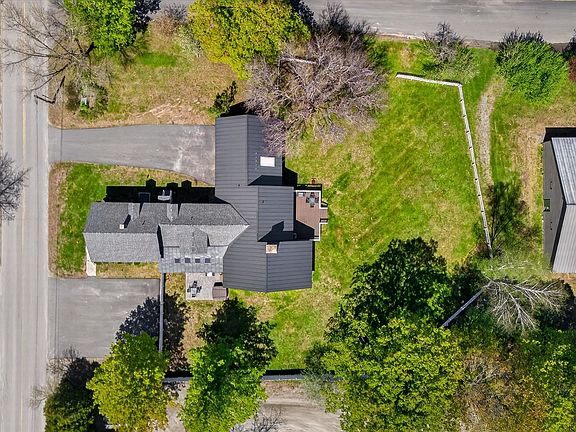 3rd image of 151 Townshend Road