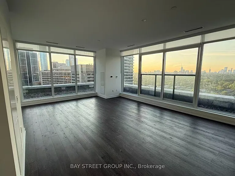 609 Sherbourne St #2604 — Photo 2