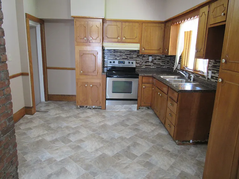 434 Sumatra Ave — Photo 7
