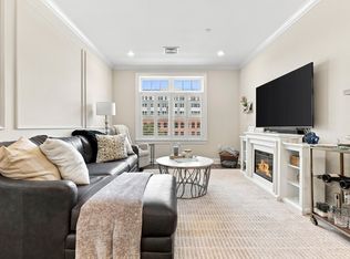 69 Foundry St #401, Wakefield, MA 01880