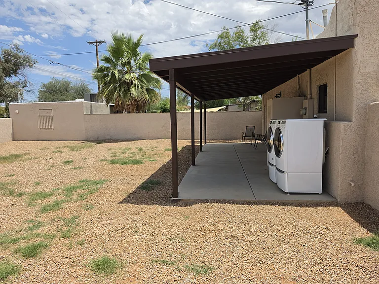 3901 E Montecito St — Photo 17