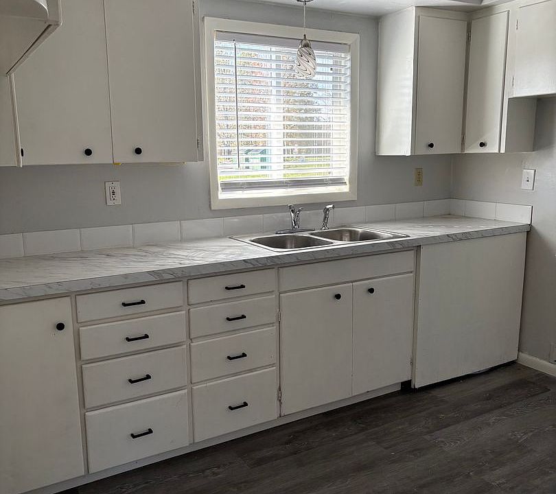 1st image of 3015 Pacific Ave #6