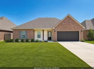 23124 Arcwood Dr, Denham Springs, LA 70726