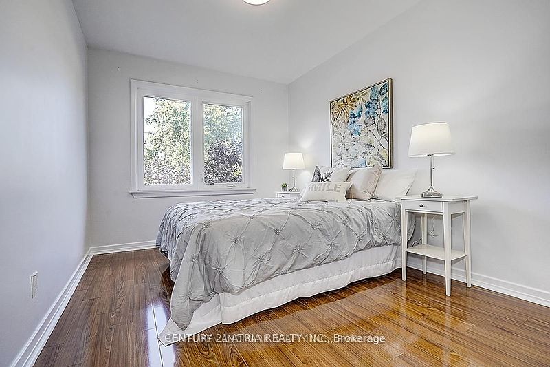 Toronto House for rent - 5 Bedrooms — photo 7