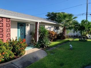 11305 1st St E, Treasure Island, FL 33706