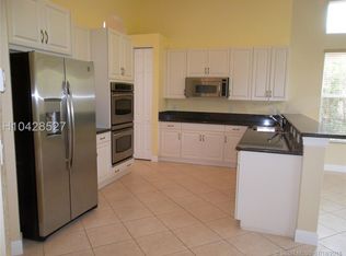 5071 SW 173rd Ave, Hollywood, FL 33029