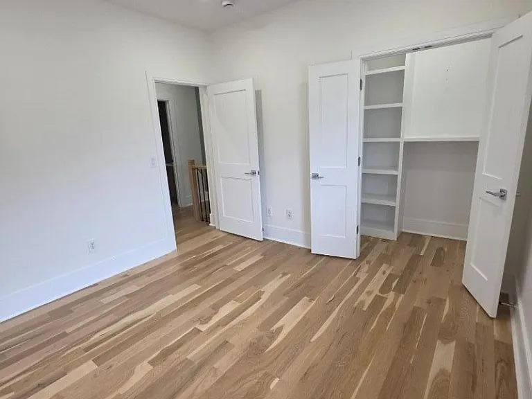 1453 Morris Ave #LEFT — Photo 31