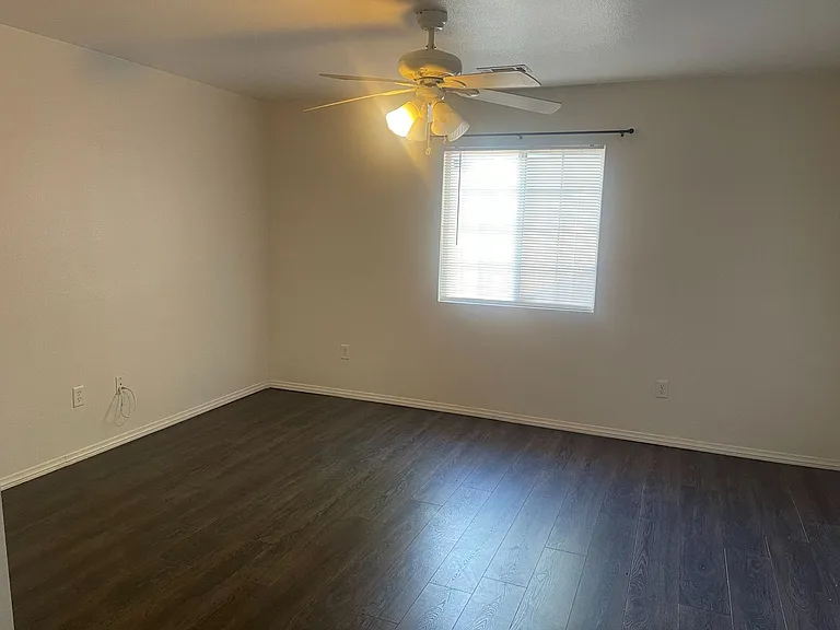 7401 Xavier Ave — Photo 6