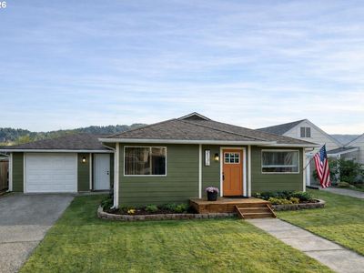 2136 Greenwood Ave, Reedsport, OR, 97467
