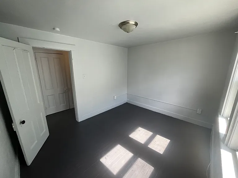 337 S Main Ave — Photo 22