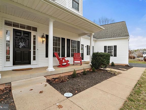 3rd image of 1532 Morris Pond Dr