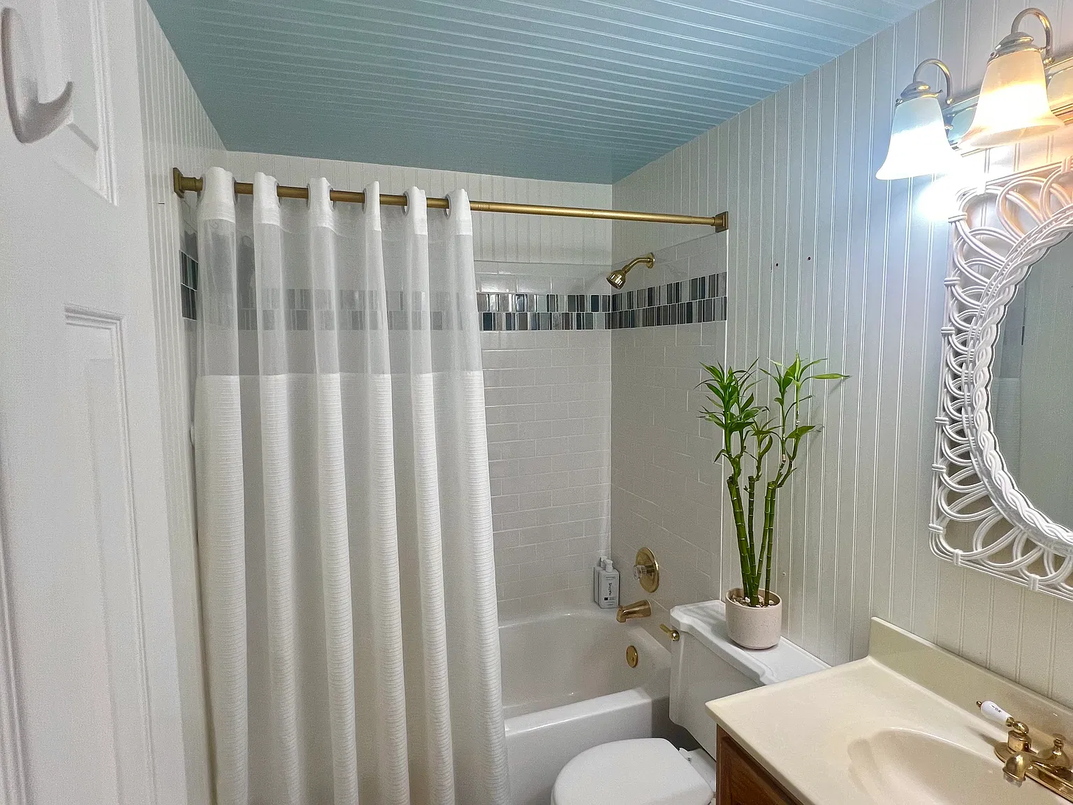 2 bed, 1244 sqft, $2,250 — Photo 4