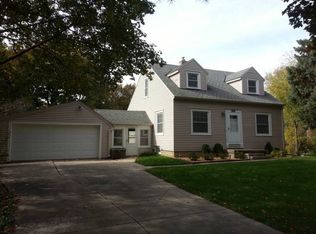 3885 Fiebrantz Dr, Brookfield, WI 53005