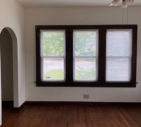 5th image of 133 NW 30th St APT 2