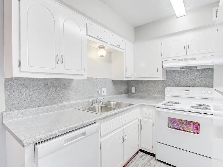 Casady — Photo 20