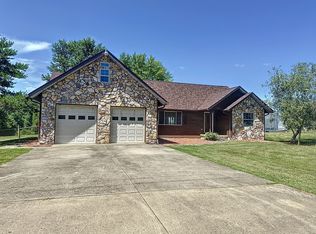 1355 Hebbardsville Rd, Albany, OH 45710