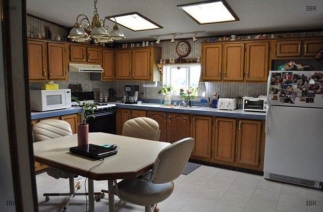 2nd image of 108 Creamery Rd