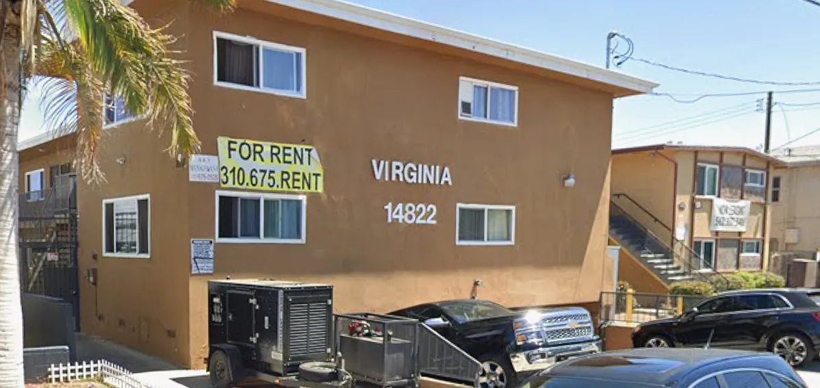 Building Photo - 14822 Chadron Ave #4