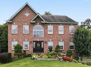 115 Mohawk Dr, Sarver, PA 16055