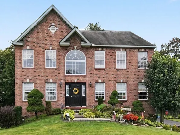 115 Mohawk Dr, Sarver, PA 16055