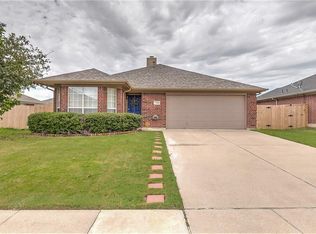 7208 Fossil Garden Dr, Arlington, TX 76002