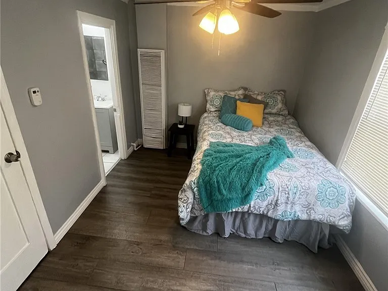 4520 S Normandie Ave — Photo 9