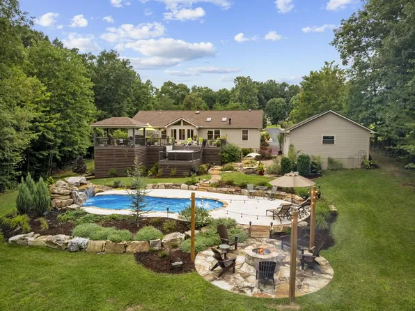1014 Sunset Ridge Dr, Crossville, TN 38571