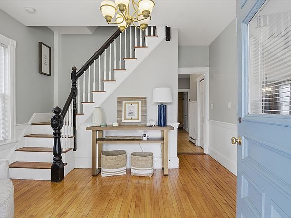 4th image of 27 Stanton St