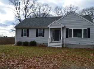 7 Leboeuf St, Acushnet, MA 02743