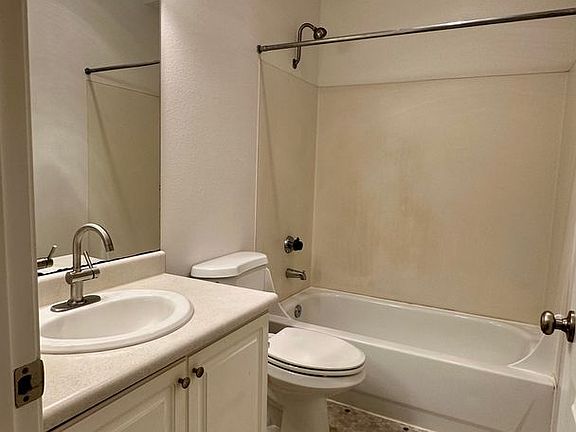 5th image of 3230 Eastlake Ave E APT 202