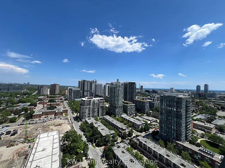 10 Oak St #2001 — Photo 14