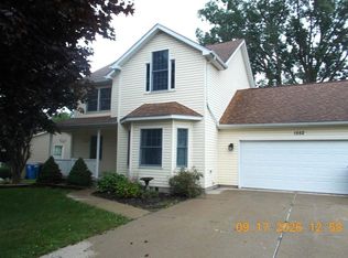1552 Dazarow Dr, Monroe, MI 48162