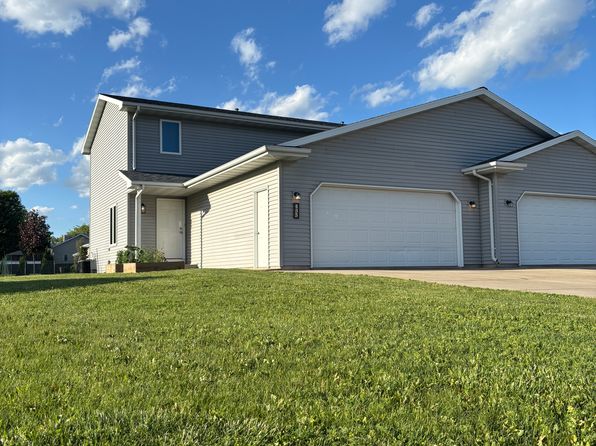 435 W Green Bay St