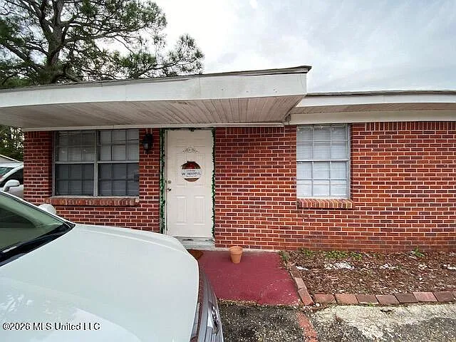 3417 Shamrock Ct #B1