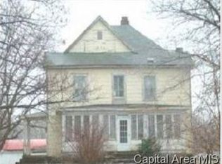 642 S Main St, Virginia, IL 62691