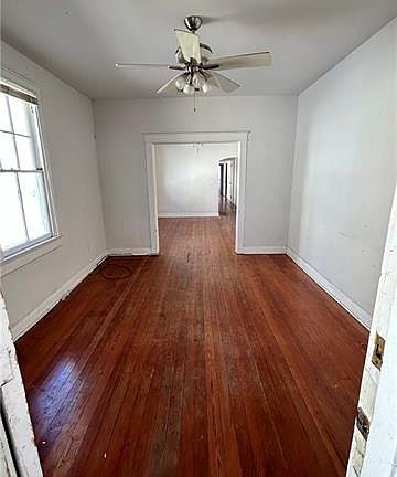 4th image of 2521 Palmer Ave