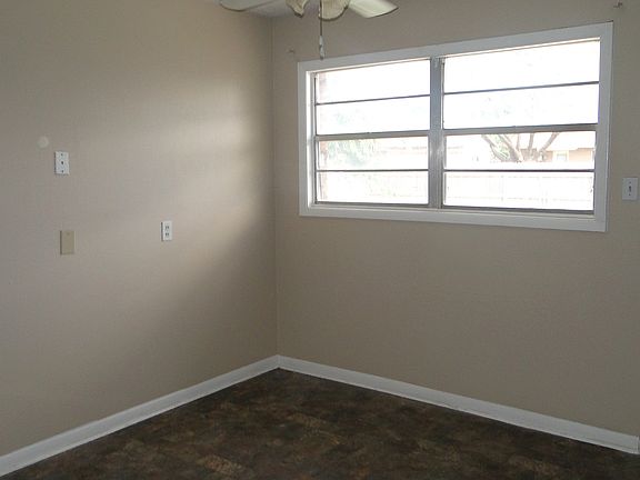 4th image of 3512 W Michigan Ave