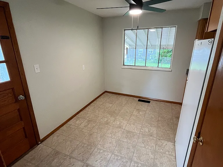 816 Broad Blvd — Photo 8