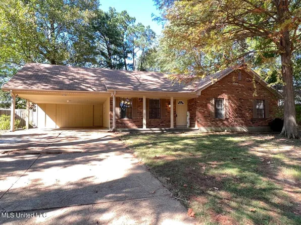 6700 Lake Forest Dr, Walls, MS 38680