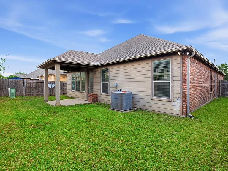 11103 Avery Oaks Ln — Photo 36