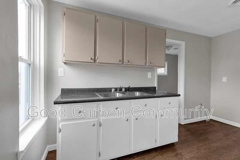 1 bed, 1.0 bath, $950 — Photo 4