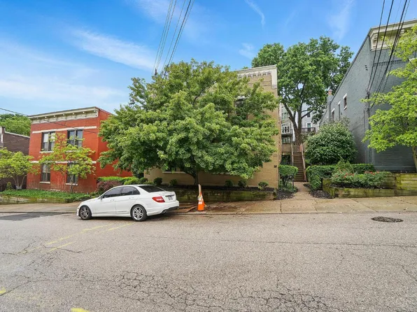 983 Paradrome St APT A, Cincinnati, OH 45202
