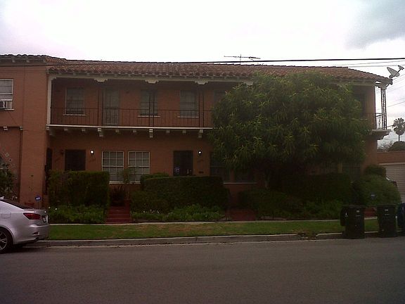 4th image of 402 N Vista St