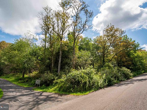 2nd image of Timber Ridge Rd #10