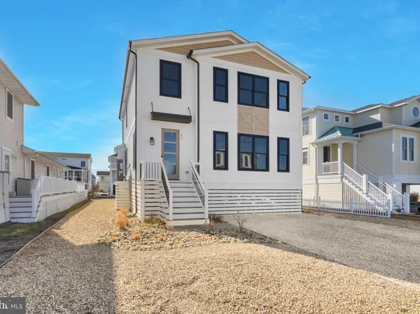 24 W Atlantic St, Fenwick Island, DE 19944