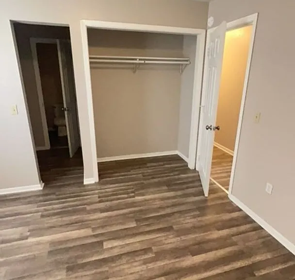 124 S Curtis St — Photo 6