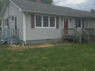 936 Scates Rd, Warsaw, VA 22572