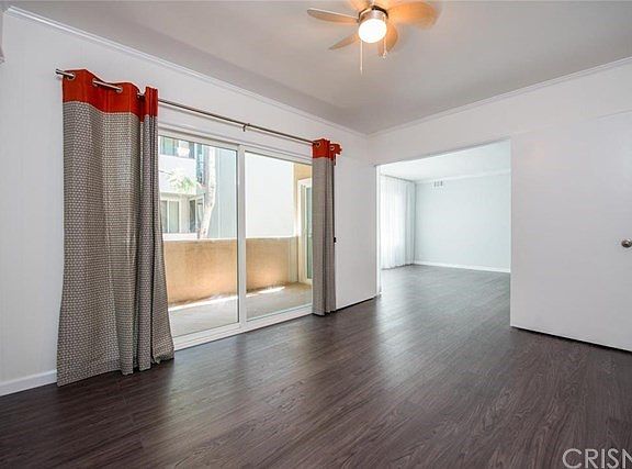 3rd image of 14335 Huston St APT 105