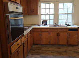 230 Sleepy Hollow East Rd, Wilkesboro, NC 28697