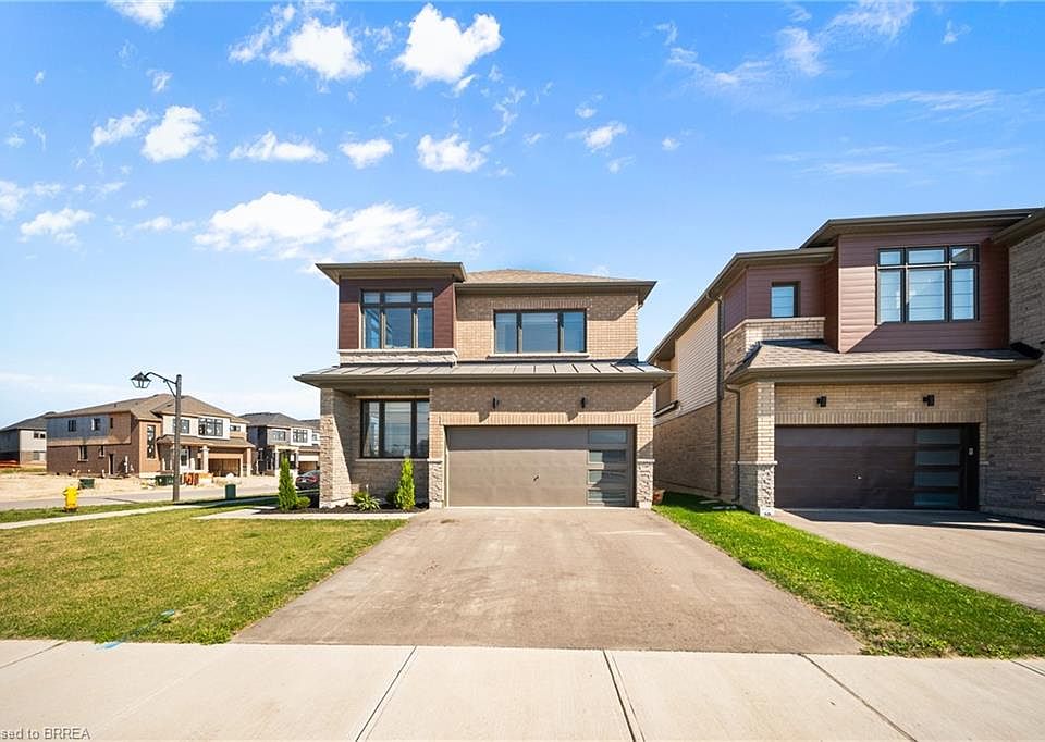 1st image of 1 Bee Cres